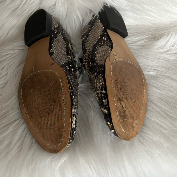 Vince Camuto Faux Snake Skin loafers - Picture 5 of 5